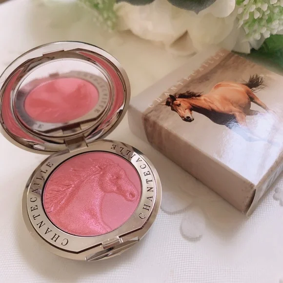 Chantecaille Philanthropy Cheek Shade - Horse (Joy) - Picture 2 of 2